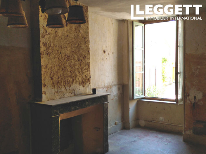 Image No.4-2 Bed House for sale