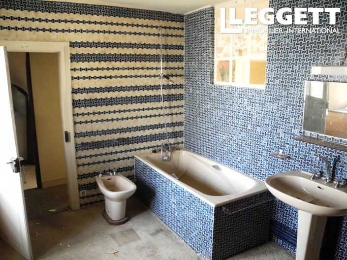 Image No.6-2 Bed House for sale