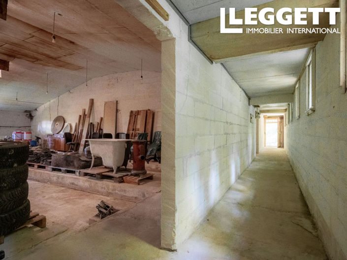 Image No.3-Bar for sale