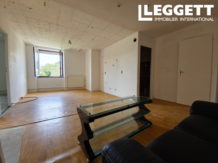 Image No.8-3 Bed House for sale