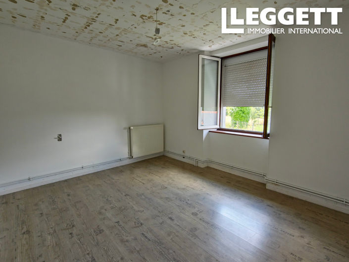 Image No.9-3 Bed House for sale