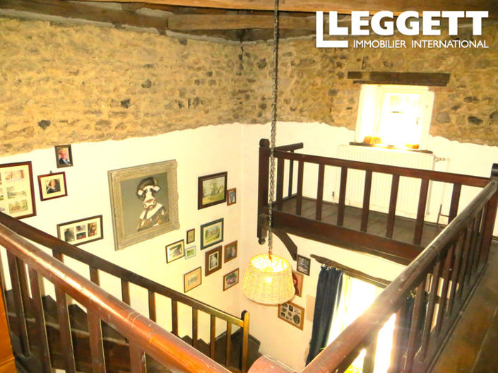 Image No.6-3 Bed House for sale