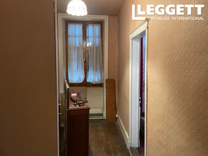 Image No.10-4 Bed House for sale