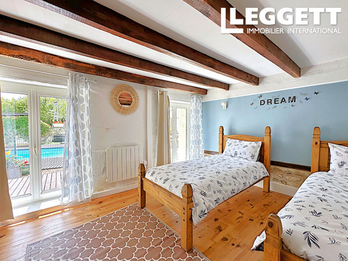 Image No.7-4 Bed House for sale