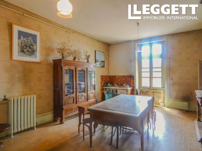 Image No.10-6 Bed House for sale