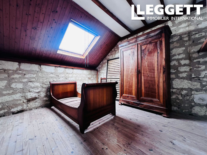 Image No.7-4 Bed House for sale