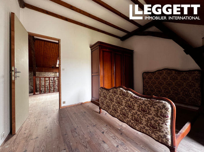 Image No.8-4 Bed House for sale