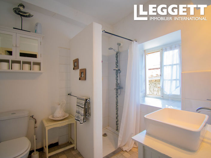 Image No.8-4 Bed House for sale