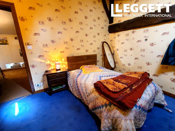 Image No.8-4 Bed House for sale