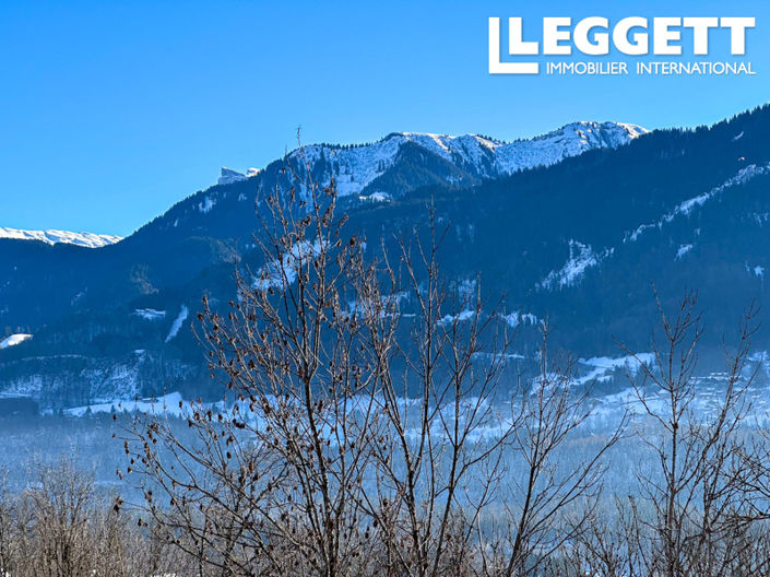 Image No.8-4 Bed House for sale