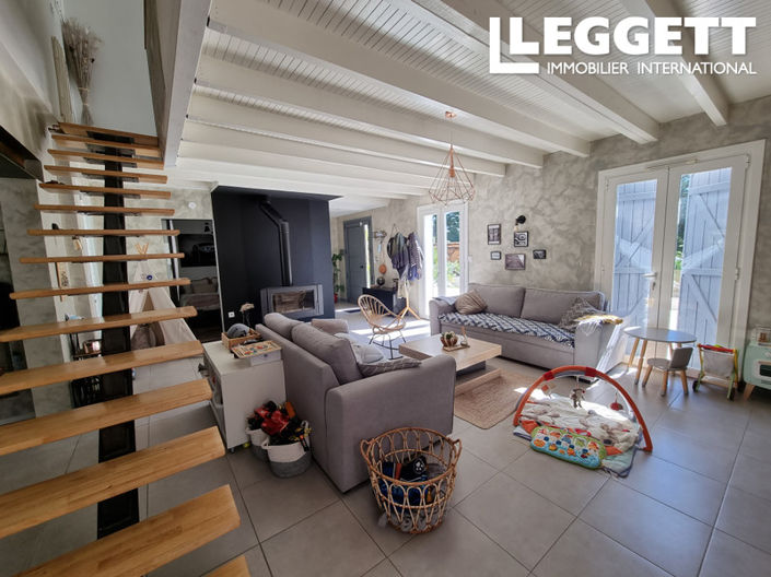 Image No.7-4 Bed House for sale