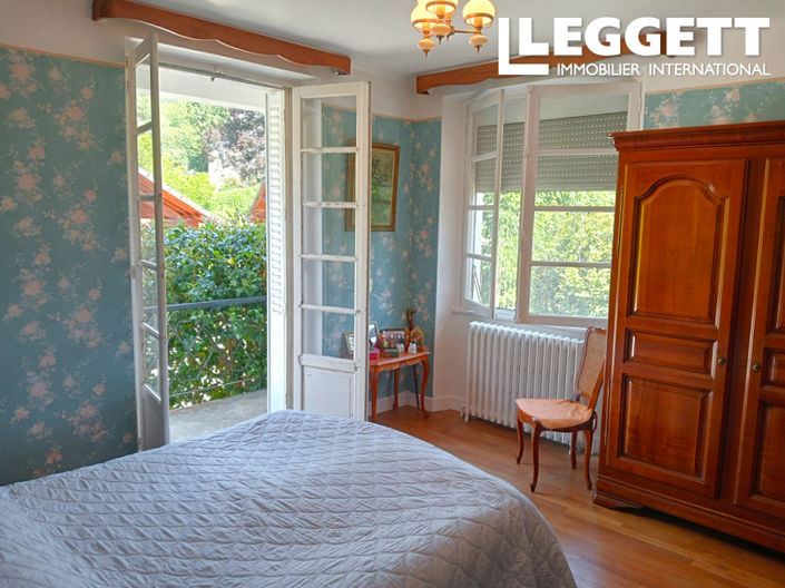 Image No.4-5 Bed House for sale