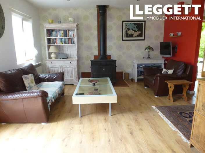 Image No.6-3 Bed House for sale