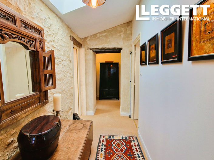 Image No.9-5 Bed House for sale