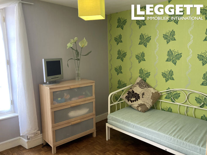 Image No.7-4 Bed House for sale