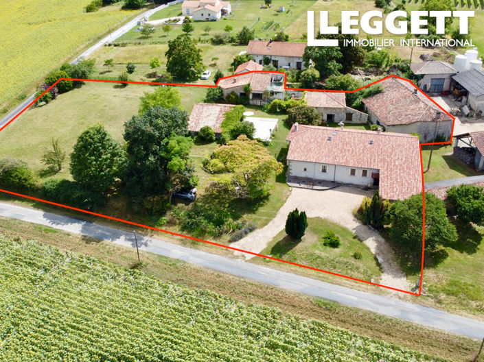 Image No.2-4 Bed House for sale