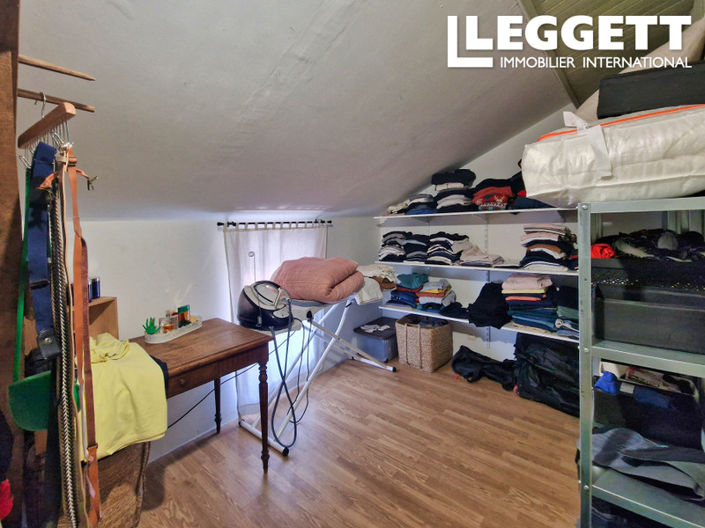 Image No.8-3 Bed House for sale