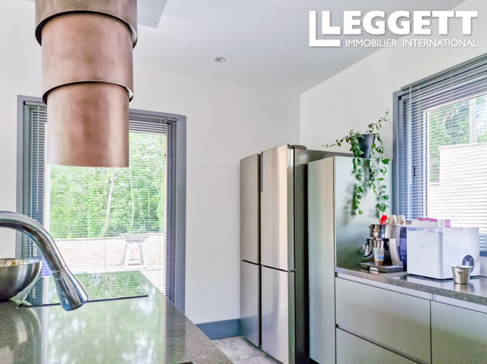 Image No.5-4 Bed House for sale