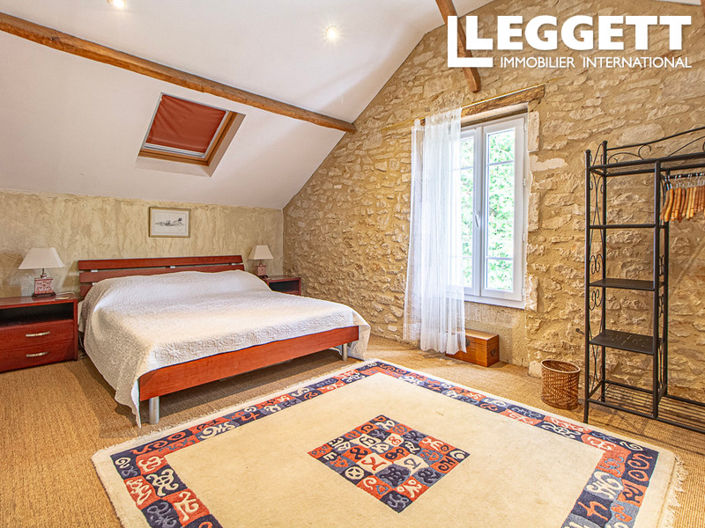 Image No.6-5 Bed House for sale