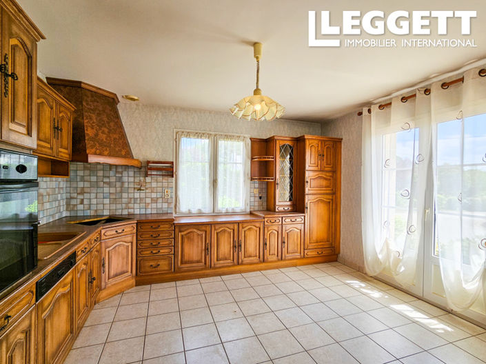 Image No.6-4 Bed House for sale