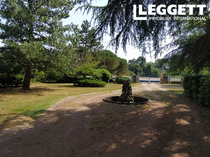 Image No.2-Maison de 7 chambres à vendre à Montpon-Menesterol