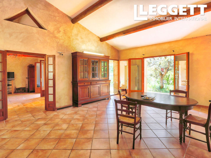 Image No.5-4 Bed House for sale