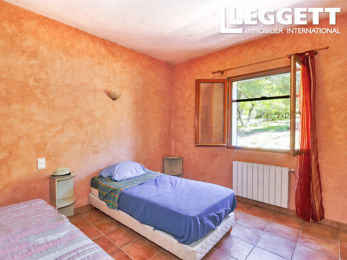 Image No.7-4 Bed House for sale