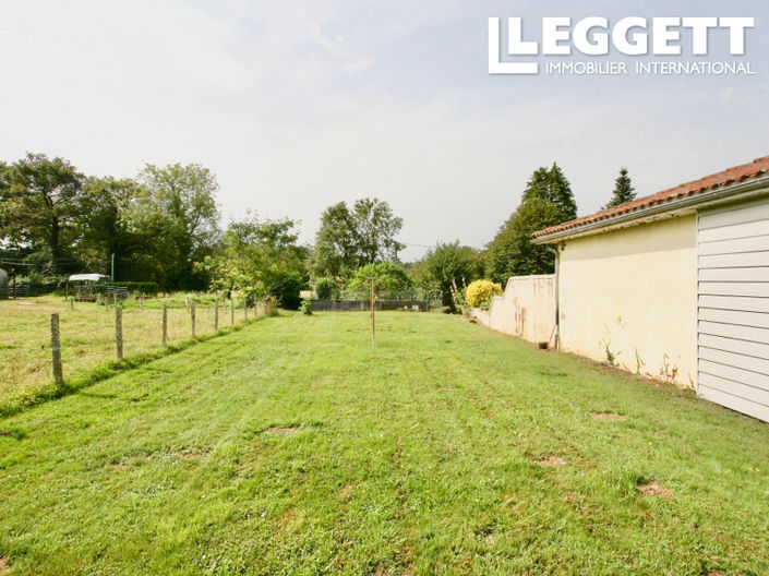 Image No.5-2 Bed House for sale