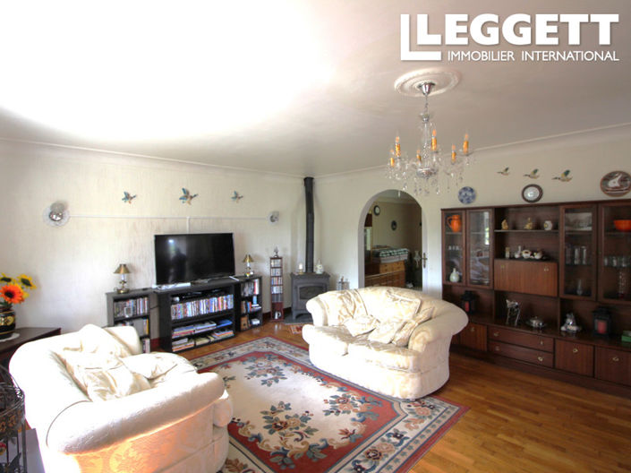 Image No.3-5 Bed House for sale