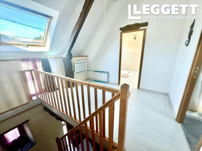 Image No.10-2 Bed House for sale