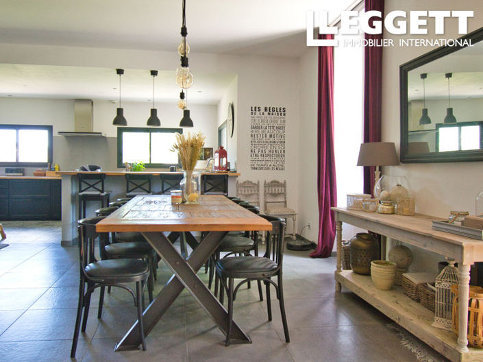 Image No.4-7 Bed House for sale