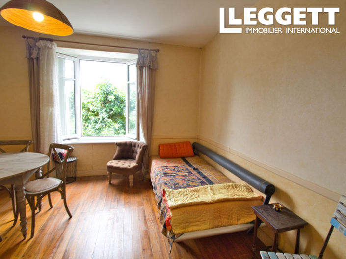 Image No.9-3 Bed House for sale