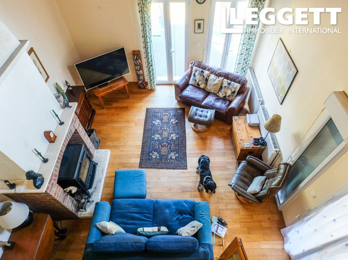 Image No.2-4 Bed House for sale