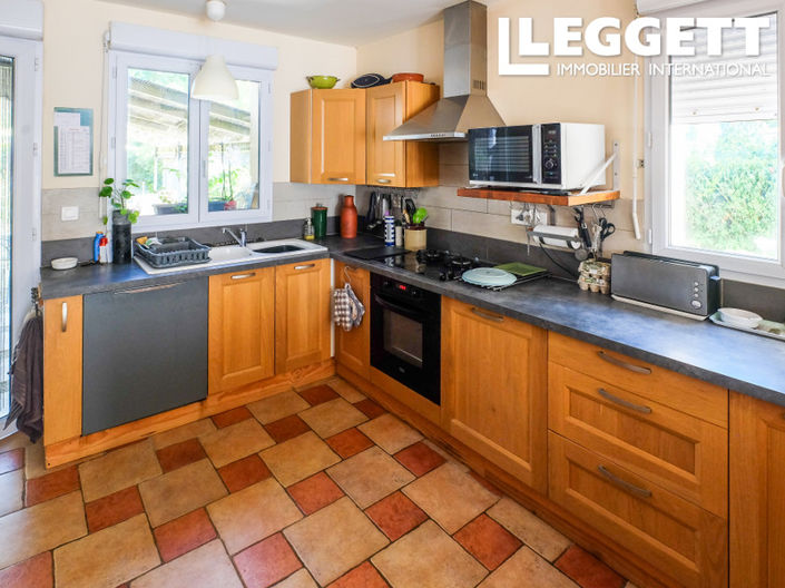 Image No.9-4 Bed House for sale