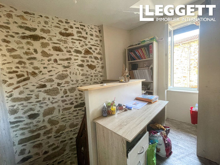 Image No.9-3 Bed House for sale