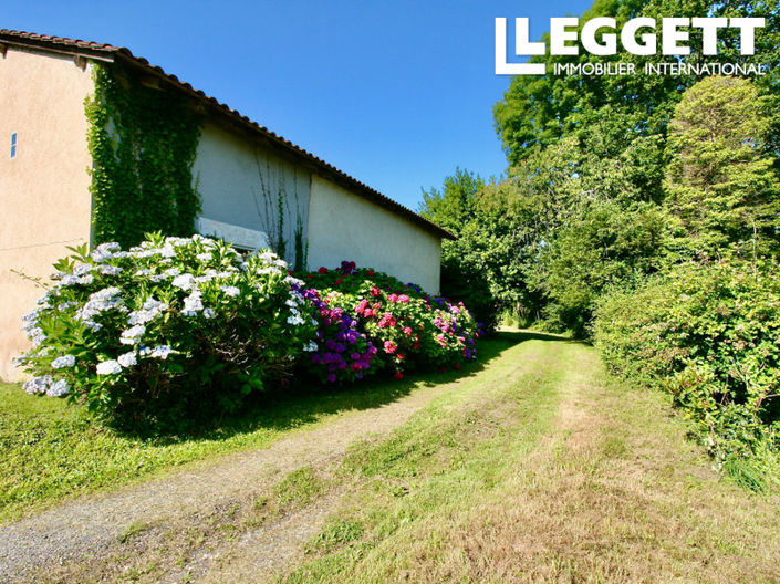 Image No.9-5 Bed House for sale