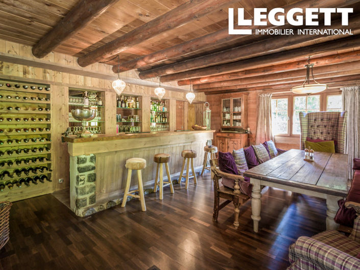 Image No.6-5 Bed House for sale