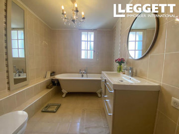 ahr0chm6ly9jzg4uagvzdglhlmltbw8vaw1hz2uvvevom