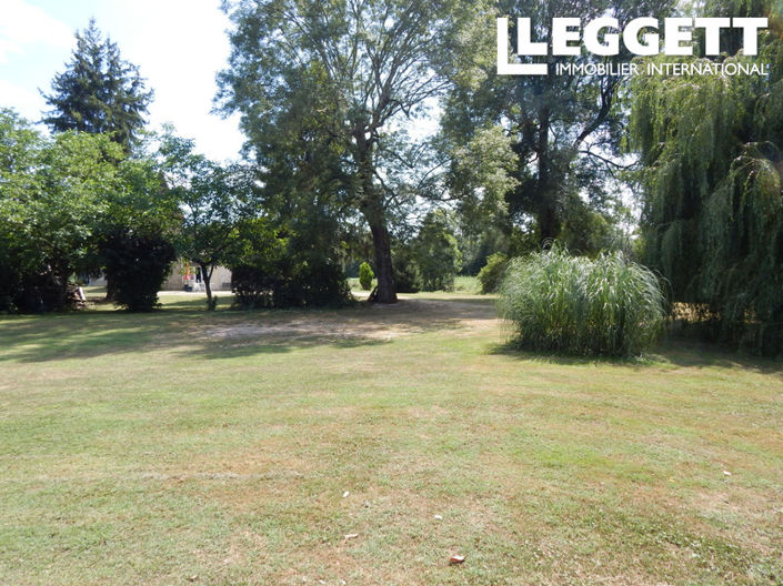 Image No.2-11 Bed Commercial for sale