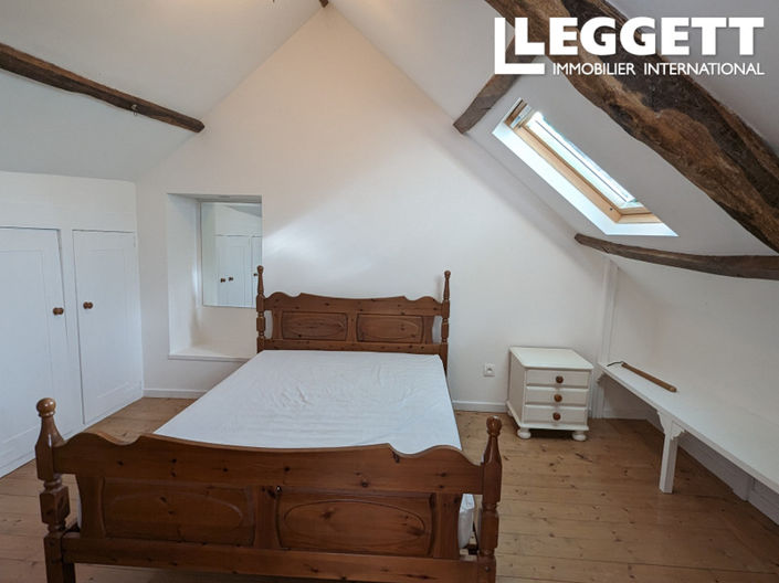 Image No.6-4 Bed House for sale