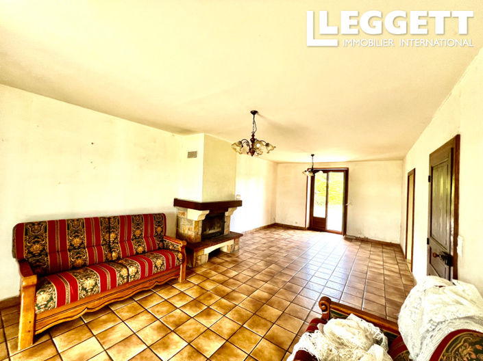 Image No.3-3 Bed House for sale