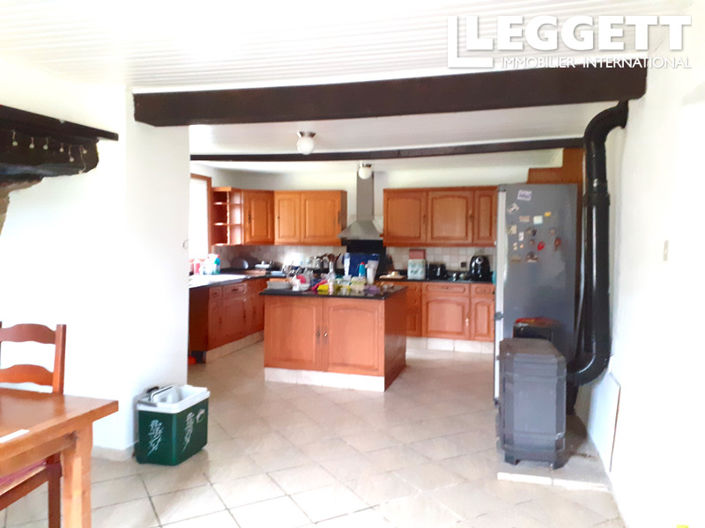 Image No.6-3 Bed House for sale