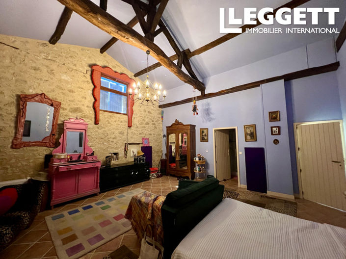 Image No.6-3 Bed House for sale