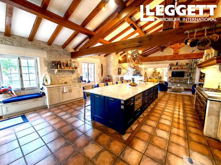 Image No.3-9 Bed House for sale