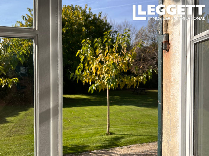 Image No.10-5 Bed House for sale