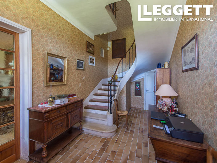 Image No.9-15 Bed House for sale