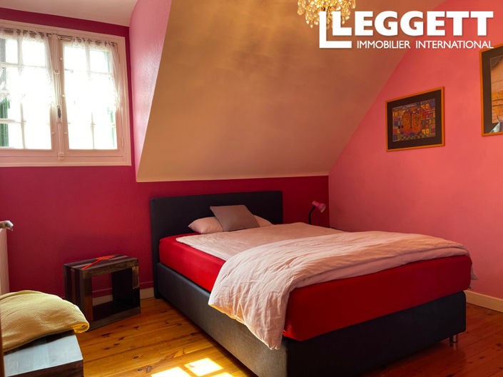 Image No.10-4 Bed House for sale