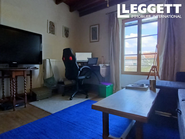 Image No.9-3 Bed House for sale