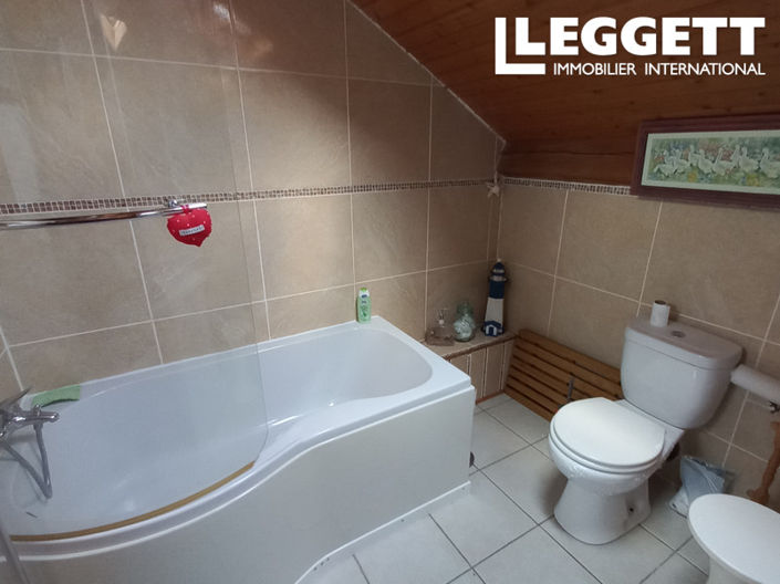 Image No.7-3 Bed House for sale