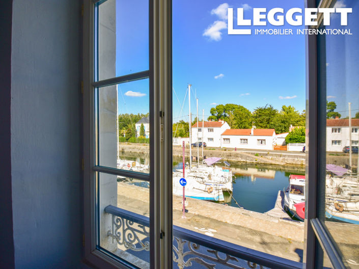 Image No.8-2 Bed House for sale